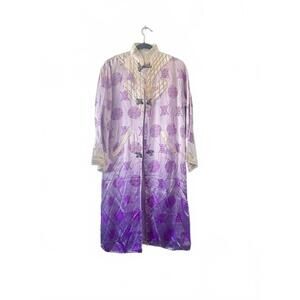 Vintage 50s Purple & Cream Rayon Asian Snap Front Robe